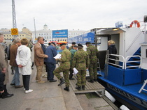 Etelärannassa syntyi jopa jonoa Kuivasaareen menevää alukseen