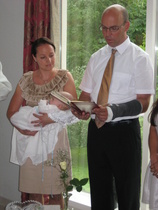 Hienosti vastuullisesta tehtävästään suoriutuneet sylikummit.