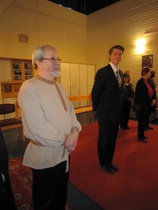 Leo ja vieraita kirkossa