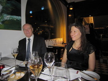 Viihdyimme ja söimme hyvin ravintolassa, 