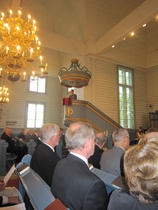 Kirkossa saarnasi kenttäpiispa Pekka Särkiö.