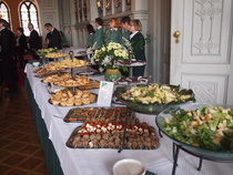 Buffet-pöydän antimet olivat vallan erinomaisia.