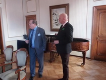 Tilaisuuden isännät.