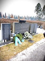 Suomen-poikien hautamuistomerkki Malmin hautausmaalla 24.2.2025