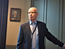 Mielenkiintoinen esitys on pidetty.