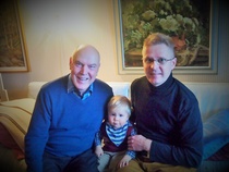 Ukki, Viktor ja isä-Mikko Siltamäessä alkuvuodesta 2015