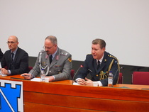 Paneelin jäsenet Tamm, Bellini ja Stennabb