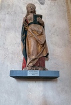 Kirjaa lukeva Neitsyt Maria.