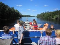 Reitti Hämeenkyröön kulki kauniita, kapeita vesireittejä F.E. Sillanpään maisemiin. 