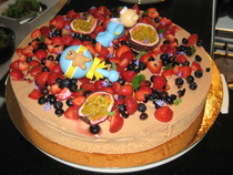 Aterian kruunasi ihana täytekakku hyvän kahvin kanssa.