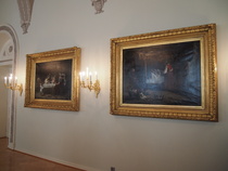 ja niissä olevista taideteoksista. Nämä taulut ovat keisarivallan ajalta.