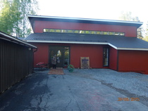 Taidekauppias Jouko Rita piti uuden galleriansa avajaiset 29.5.2015 Lempäälän Koipiniemessä