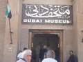 Myös elämää vanhassa Dubaissa pääsimme katsomaan. Pistäydyimme Dubain museossa.