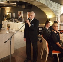 Suomen-poika Edgar Sinisalu esitti Suomen-poikien tervehdyksen ja kertoili käynnistään Itsenäisyyspäivän vastaanotolla Tasavallan Presidentin linnassa 6.12.2016.