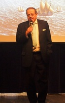 Carl-Johan Hindsberg toivotti osanottajat tervetulleiksi. Osanottajia oli tällä kertaa lähes 200, kun ensimmäisellä kerralla oli 100.