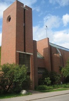 Malmin kirkko kesällä